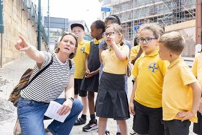 Riverside Routes x Tyne Derwent Way project School children at Riverside Routes x Tyne Derwent Way project
